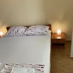 Apartamento Nina Pag Town